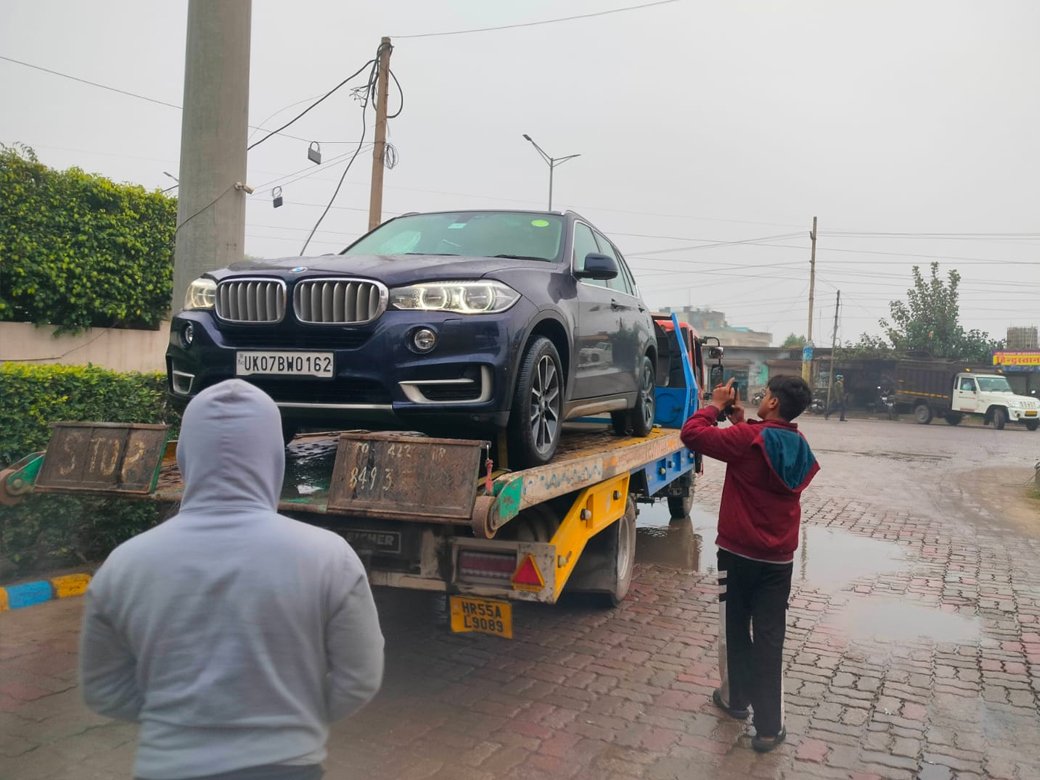 Emergency towing operation